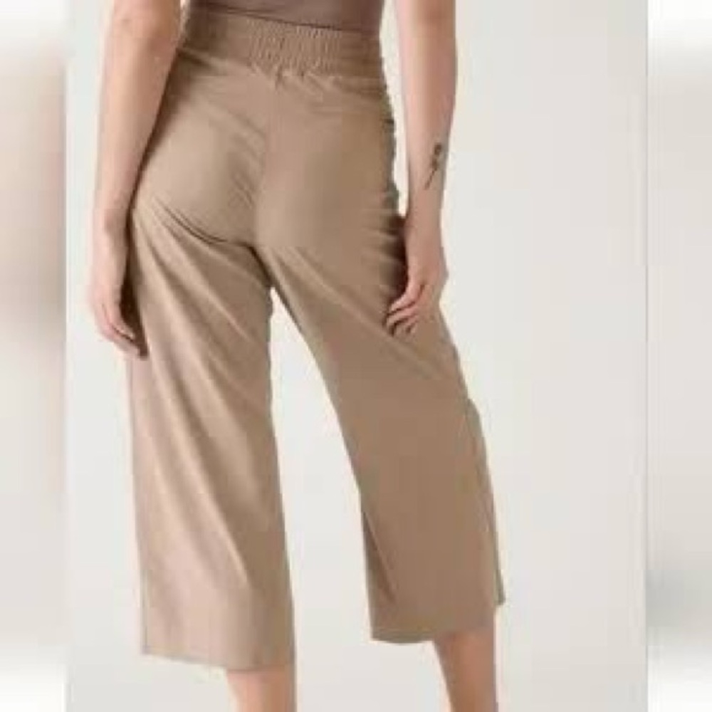 Athleta Avenue Wide Leg Crop Pant, Pyrite, size 0 - Picture 3 of 8